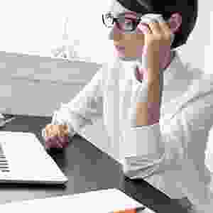 vertical-timeline-with-image-2-3